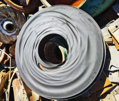 Throatbush removed from MCR550 mill discharge